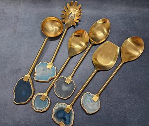Fabricant OEM – Magnifique ensemble de couverts en acier inoxydable avec manche en résine pour une présentation et une expérience culinaire élégantes - Product Image 4