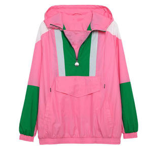 Veste coupe-vent à capuche rose et verte avec blocs de couleur, fermeture éclair quart, coupe ample sportive, unisexe, en polyester, pour le printemps - Product Image 1