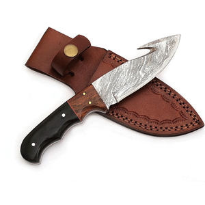 Couteau de chasse avec manche en bois et étui en cuir |   Couteaux de chasse multifonctionnels en acier damas, faits à la main - Product Image 1