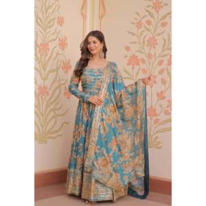 Robe de mariée brodée à impression numérique avec dupatta - Product Image 4
