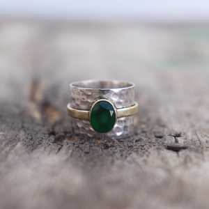 แหวนวงแหวนลายตอกสองสีหยกเขียว เงินแท้ 925 ผสมทองเหลือง แหวนโลหะผสมสำหรับผู้ชายและผู้หญิง เครื่องประดับ - Product Image 4