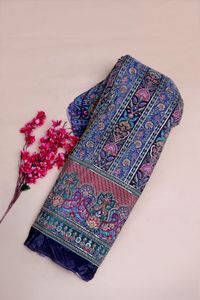 Tela con estampado floral azul marino y rayas con borde ornamental para diseño de vestido Kurti, material para ropa étnica. - Product Image 3