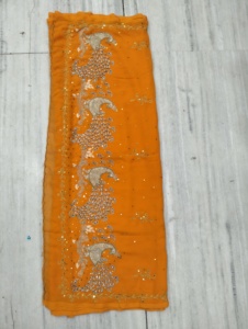 Sari Indio Naranja de Moda, Última Tendencia 2026, con Bordado a Mano, Aspecto Intrincado y Premium, para Uso Festivo - Product Image 2