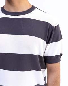 Nouveau design, t-shirts à manches courtes pour hommes, rayés, en coton et polyester, vente en gros, logo personnalisé OEM, t-shirt à col rond - Product Image 3