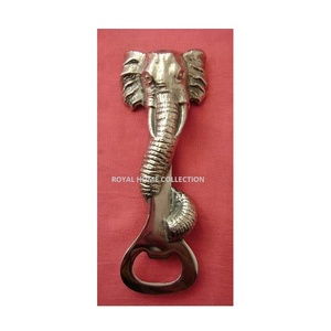 Nouvelle arrivée Décapsuleur de créateur de dernière génération Décapsuleur de vin éléphant en aluminium poli de couleur dorée à bon prix - Product Image 1
