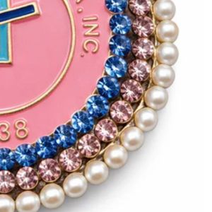 Broche magnétique ronde rose avec bordure perlée en strass bleu, médaillon décoratif, accessoire de mode - Product Image 3