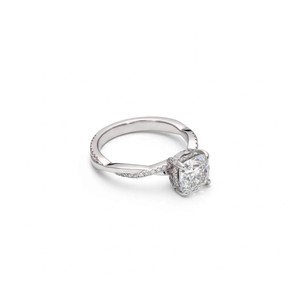 Bague de fiançailles en or massif 10K 14K 18K avec tige torsadée et bande pavée, diamant de laboratoire taille princesse et taille rond, couleur DEF, clarté VS VVS, certifié IGI - Product Image 6