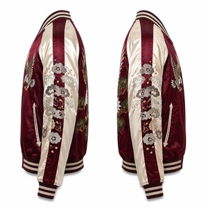 เสื้อแจ็คเก็ตซูกะจังแบบกลับด้านได้ พรีเมียม ขายส่ง สีแดงเบอร์กันดี ผ้าซาติน ปักลายนกอินทรี ของที่ระลึก จากผู้ผลิต - Product Image 4