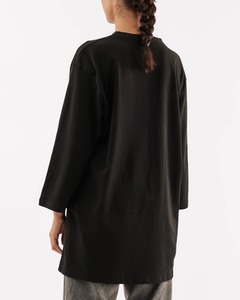 เสื้อยืดโอเวอร์ไซส์สีดำสำหรับผู้ชาย แขนสั้น คอกลม พิมพ์ลายตัวอักษร ผ้าฝ้าย 100% สวมใส่สบาย ระบายอากาศได้ดี ความยาวปกติ โลโก้ด้านหน้า - Product Image 2