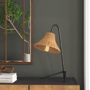 Lampe de table en métal durable Golightly avec abat-jour accessoire - Product Image 2