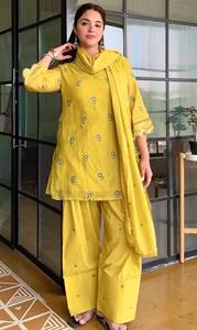 Ensemble de costume en satin Mul Chanderi pour femmes, avec palazzo Farshi brodé et dupatta fantaisie en dentelle GPU, qualité export, vente en gros - Product Image 5