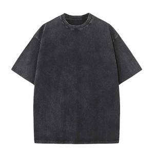 Camiseta de Manga Corta para Hombre, Corte Regular, Color Gris Oscuro Lavado, Cuello Redondo, Estilo Urbano, Estampado de Letras, 100% Algodón, Secado Rápido, 220g - Product Image 1
