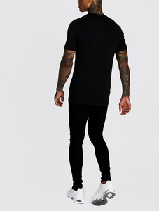 Polo degradado premium diseñado para hombres modernos que buscan comodidad, estilo y versatilidad. Tejido transpirable de alta calidad. - Product Image 5