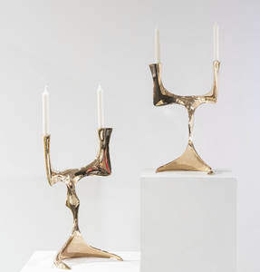 Candelabro Escultural de Latón Hecho a Mano, de Dos Brazos, para Velas Cónicas, Decoración del Hogar, Centro de Mesa, Lujoso, Ecológico, Resistente al Calor - Product Image 2