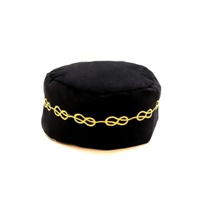 Gorra Negra Master Mason - Diseño Lagos del Amor, 100% Poliéster, Estilo Europeo y Americano, Unisex, Cuatro Estaciones, Excelente Artesanía - Product Image 1