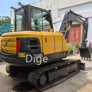 Excavatrice sur chenilles hydraulique Volvo EC60DL d'occasion, 6 tonnes, Suède, avec moteur et pompe, modèle 2018-2022, testée et inspectée - Product Image 6