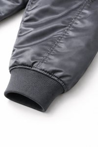 Veste en satin pour homme, taille adulte, style tendance, vente chaude, veste d'hiver en satin gris, respirante et confortable - Product Image 4
