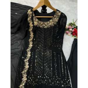 Ensemble de costume de soirée pour femmes de créateur avec un travail de broderie élégant - Product Image 3