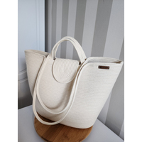 Sac fourre-tout moderne en crochet fait main, aspect vintage, marron beige terre cuite, pour motif carré, sac à bandoulière tricoté, tendance