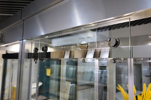 Kính đôi cửa trượt hệ thống phụ kiện nhà sản xuất hiện đại trượt vòi hoa sen cửa phần cứng Bộ dụng cụ - Product Image 3