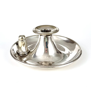 Farmhouse Chamber Stick Iron Candle Stand With Handle <b>Heat</b> Resistant Home Decoration Vintage Style Metal Holder - Product Image 4