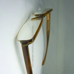 Lunettes Borregls en corne de buffle pour hommes et femmes, montures carrées de luxe pour verres correcteurs, par FWE Natural Crafts - Product Image 3