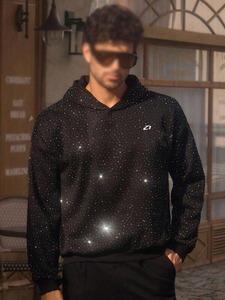 เสื้อฮู้ดดี้ผู้ชายประดับคริสตัลสีดำทรงโอเวอร์ไซส์ สไตล์สตรีทแวร์ ผ้าคอตตอนผสม ผลิตตามสั่ง พร้อมบริการผลิตและจัดหา - Product Image 5