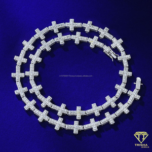 Collar con Cruz de Plata de Ley 925 con Diamantes Cultivados en Laboratorio y Diseño de Piedras Detalladas, Joyería de Lujo Estilo Hip Hop - Product Image 5