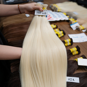 Meilleure vente Cheveux en vrac soyeux et lisses Couleurs personnalisées Cheveux humains vietnamiens Prêts à être expédiés Vente en gros - Product Image 4