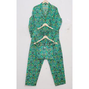 ชุดนอนผ้าฝ้ายแท้ 100% ลายพิมพ์ดอกไม้แบบบล็อกทำมือสไตล์อินเดีย สำหรับผู้หญิง ใส่สบาย ระบายอากาศได้ดี แห้งเร็ว เหมาะสำหรับใส่พักผ่อนในช่วงฤดูร้อน - Product Image 2