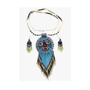 Ensemble collier et boucles d'oreilles en perles artisanales, fabriqué avec des matériaux de haute qualité pour une utilisation durable. - Product Image 5