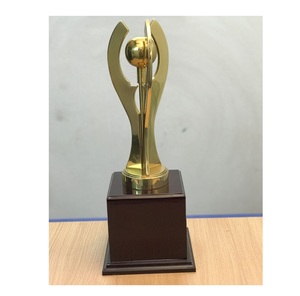 Trophée d'Excellence pour les réalisations distinguées, la performance de leadership exceptionnelle, le service et l'honneur - Product Image 6