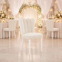 Chaise de salle à manger en velours blanc avec dossier en coquille, chaise moderne rembourrée pour mariage, banquet, hôtel, restaurant, événement