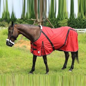 Manta de Invierno para Caballos a Precio Accesible, Hecha en Pakistán, Personalizable, Cómoda y Transpirable - Product Image 4