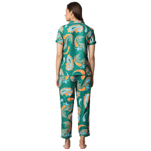 Ropa de dormir para mujer de talla grande con estampado moderno, diseño personalizado, elegante cuello vuelto, para mujer. - Product Image 2