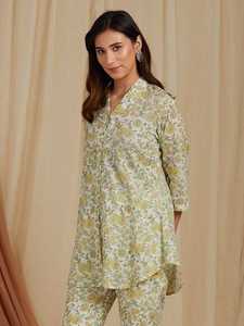 Ensemble deux pièces pour femmes de qualité supérieure, motif floral vert olive, chemise longue boutonnée Kurti, pantalon imprimé décontracté - Product Image 3