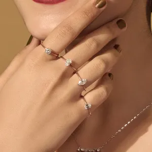 Anillo Solitario con Diamante de Corte Esmeralda de 0.5 Quilates, Claridad VVS-VS, Certificado por IGI, Compre Directamente de un Proveedor Indio de Confianza - Product Image 2
