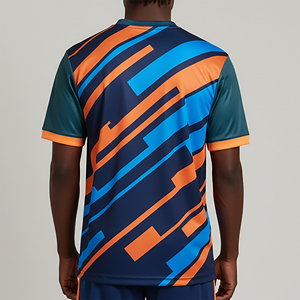 เสื้อฟุตบอลชาย แขนสั้น คอกลม ลายทางพิมพ์ลายแบบ Sublimation แห้งเร็ว ผลิตจากโพลีเอสเตอร์ พร้อมโลโก้ด้านหน้า ขายออนไลน์ - Product Image 5