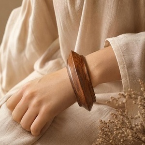 Handmade Eco-Friendly Natural Beautiful Grained <b>Wooden</b> Bangle <b>Bracelets</b> with Customized Shape From Uttar Pradesh for Women & <b>Men</b> - Product Image 2