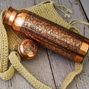Bouteille d'eau en cuivre tendance avec couvercle, design oriental, portable pour les voyages - Product Image 6