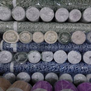 Fabriqué en Corée, 95% polyester, 5% élasthanne, tissu ITY imprimé, lot de tissus en stock, nombreux motifs floraux, meilleure qualité, designs magnifiques. - Product Image 1