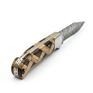 Couteau de poche pliant en acier Damas forgé à la main avec manche en bois mosaïque et mécanisme de verrouillage - Product Image 5
