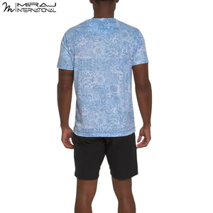 เสื้อยืดลำลองฤดูร้อน เนื้อผ้านุ่ม ระบายอากาศได้ดี สำหรับใส่ทุกวัน ปรับแต่งได้ ลายกระเบื้องสีฟ้าอ่อน พิมพ์ลายแบบ Sublimation สำหรับผู้ชาย - Product Image 3