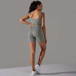 Ensemble de vêtements de sport pour homme, haut court, soutien-gorge de sport, shorts, leggings, sans manches, tenue de sport, yoga, fitness, ensemble d'entraînement assorti, uni - Product Image 4