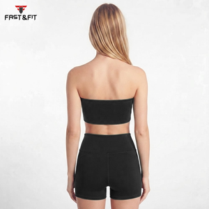Conjunto de Sujetador Deportivo y Pantalones Cortos de Yoga Personalizados de Alta Calidad, Color Sólido, Tallas Grandes, Hechos en Pakistán - Product Image 2