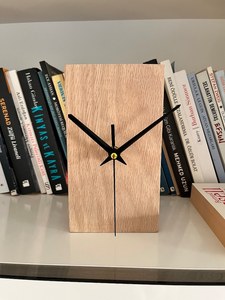 Reloj de Escritorio Rústico de Madera con Patrón de Vetas Naturales Únicas - Product Image 6