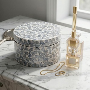 Mother of Pearl Round Jewelry Storage <b>Box</b> Handmade Shell Inlay Decorative Keepsake Organizer Floral Leaf Pattern <b>Trinket</b> <b>Box</b> - Product Image 4