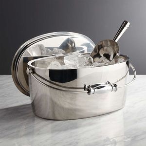 Cubo de hielo moderno de acero inoxidable mate con tapa de madera. El cubo está hecho de acero inoxidable de alta calidad. - Product Image 6