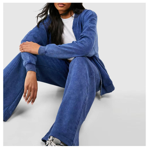 Proveedor mayorista de conjuntos deportivos de alta calidad para mujer, sudadera con capucha y pantalones deportivos con lavado ácido, diseño vintage de estilo urbano. - Product Image 3