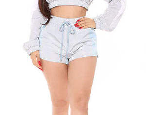 Ensemble short et coupe-vent en nylon léger et sans couture pour femme, avec logo, idéal pour l'été 2026 - Product Image 5